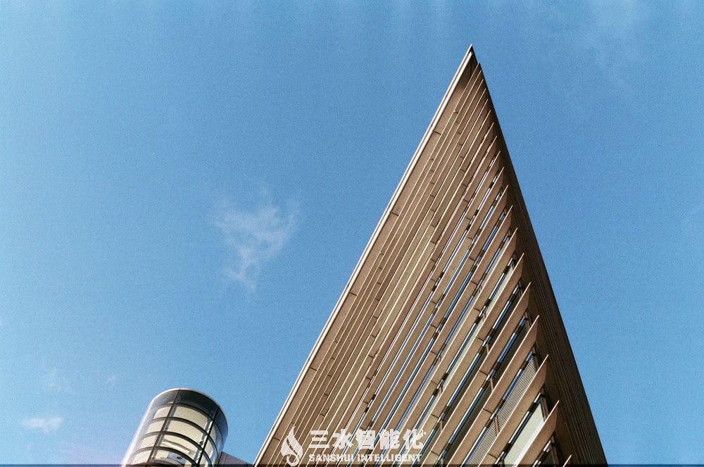 华体会电竞登录
常见问题诊断和分析!(图1) brown concrete building under blue sky during dayti (1).jpg
